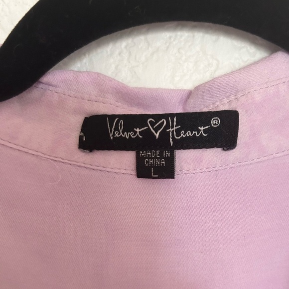 VELVET HEART Button down shirt in light purple, acid wash - Picture 8 of 13